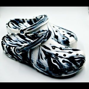Mens size 10 Black and white tie dye Crocs Brand New